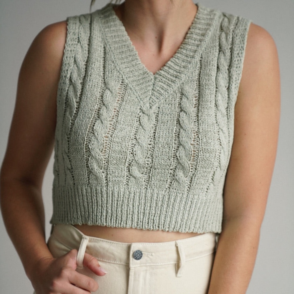 Carly Jean Emmy Sweater Vest- New!